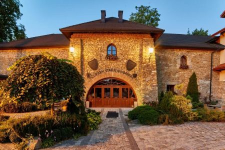 Hotel*** Folwark Stara Winiarnia