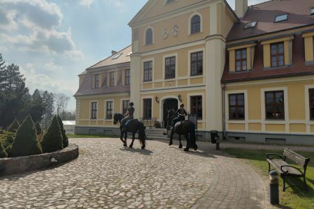 Wakacje LATO 2025 - Wakacyjny pobyt dla rodziny w Pałacu***Rymań 3 noce 20 minut autem do plaży i Kołobrzegu