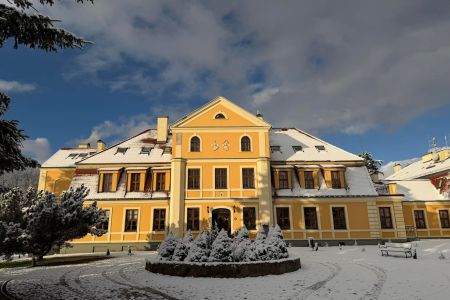 Hotel Pałac w Rymaniu